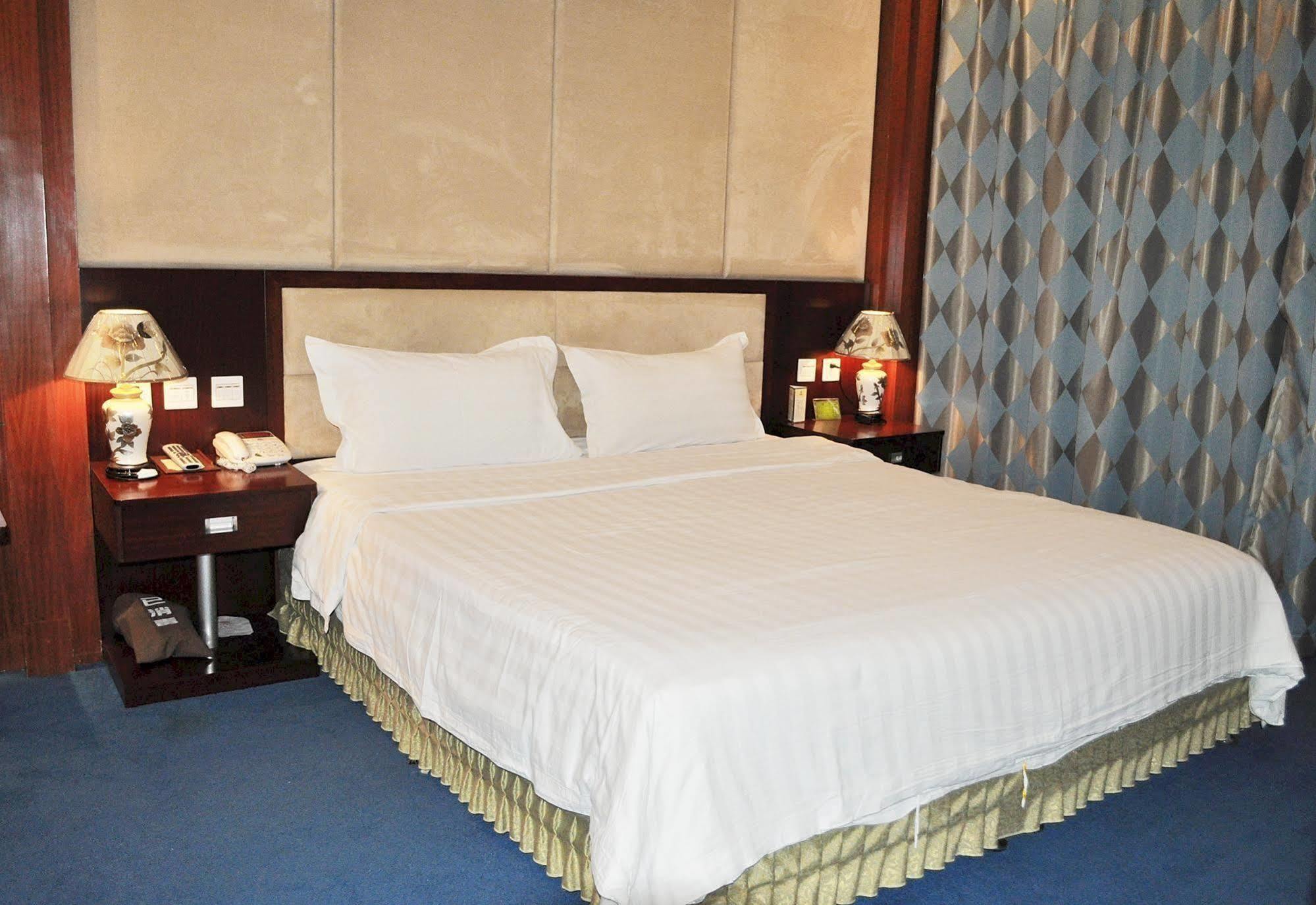 Changchun Jilin Ya Tai Hotel Extérieur photo